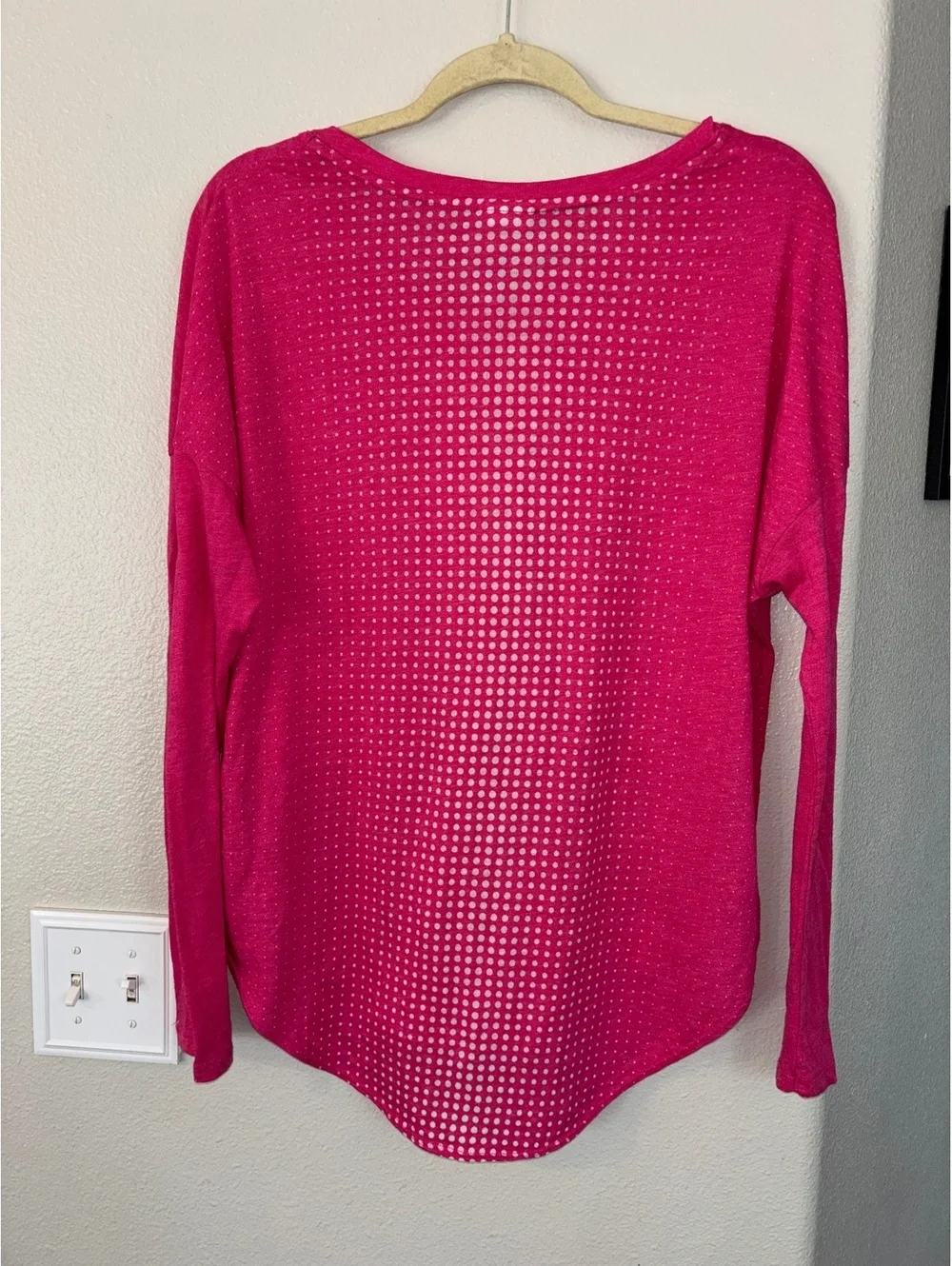 Women's Long Sleeve Burnout Running Top Pink Dotted Swoosh Size Large